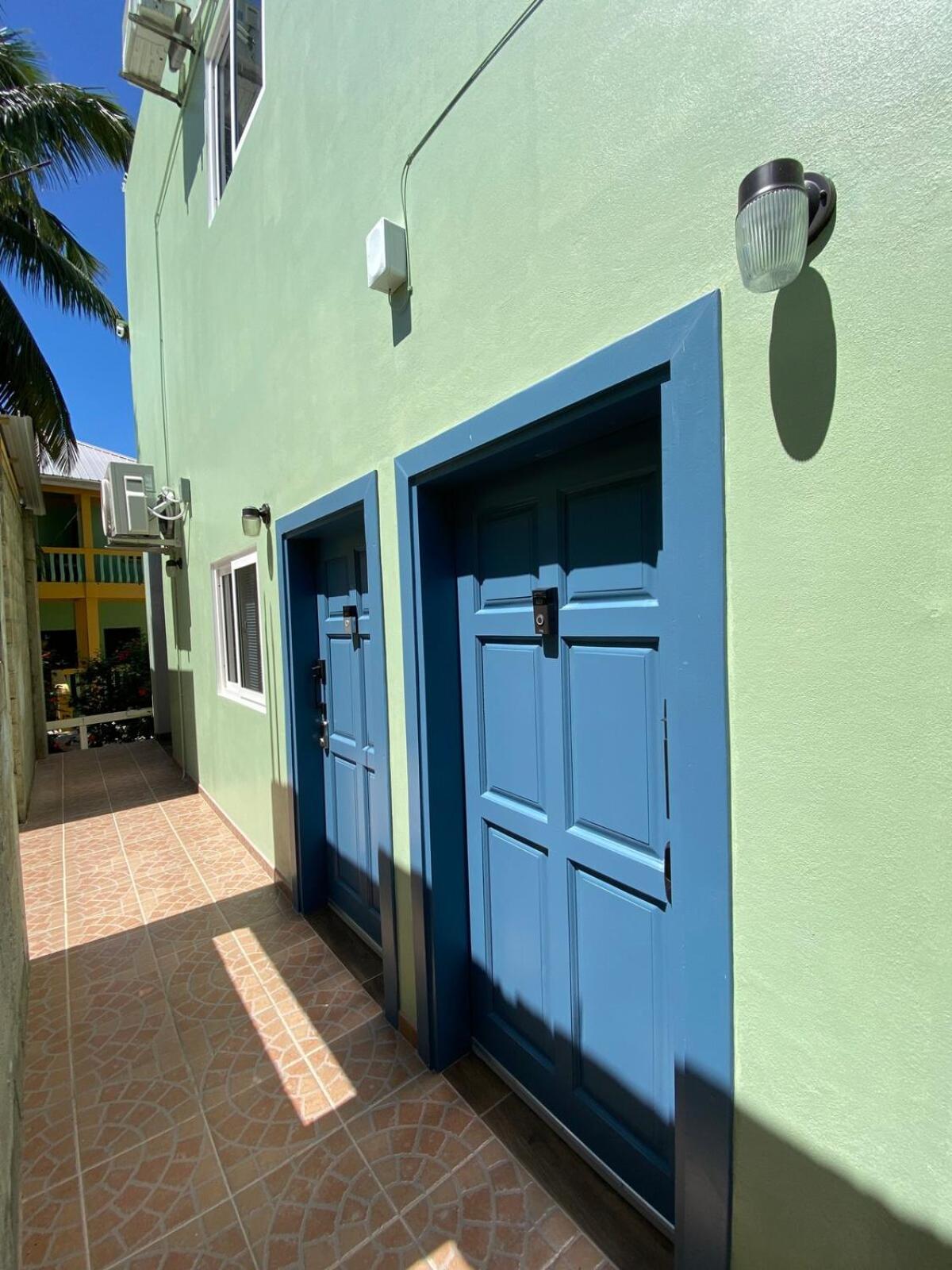 Meme'S Place Placencia Esterno foto